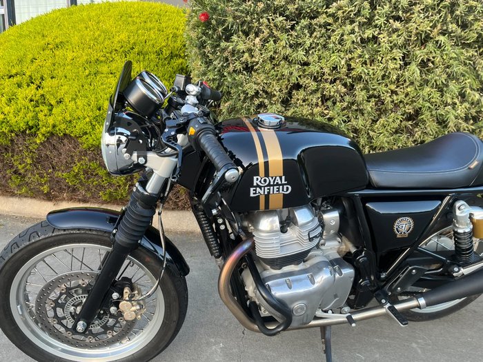 2019 Royal Enfield INTERCEPTOR 650 CLASSIC Black