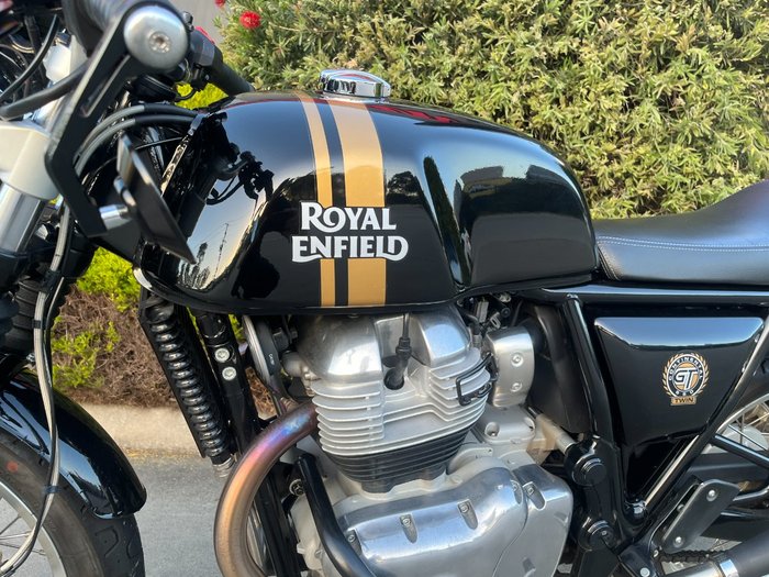 2019 Royal Enfield INTERCEPTOR 650 CLASSIC Black