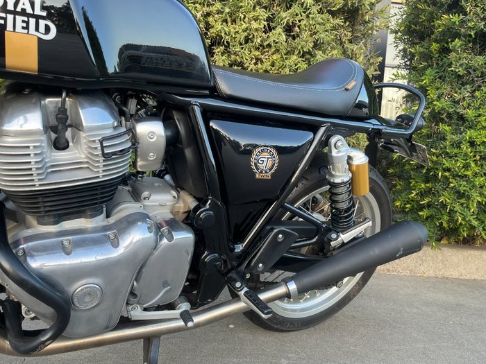 2019 Royal Enfield INTERCEPTOR 650 CLASSIC Black