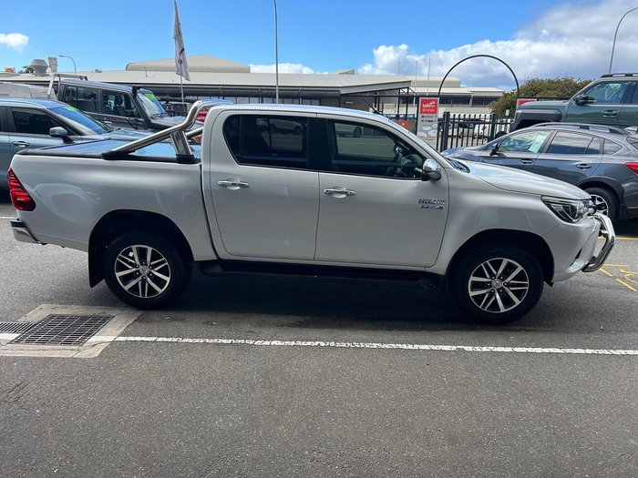 2017 Toyota Hilux SR5
