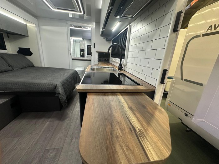 2025 Avida Birdsville Lx