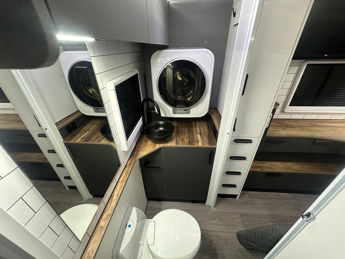 2025 Avida Birdsville Lx