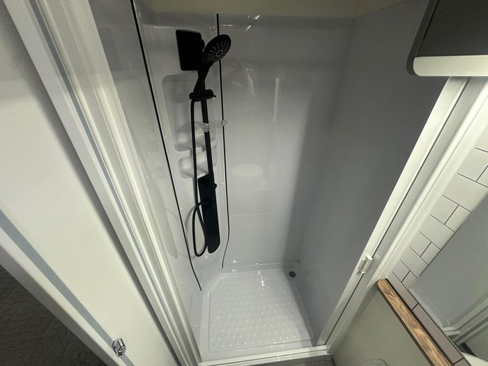 2025 Avida Birdsville Lx