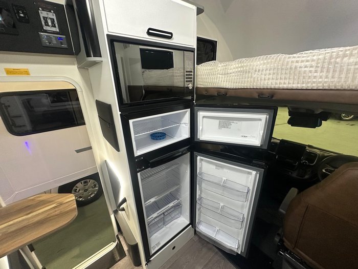 2025 Avida Birdsville Lx