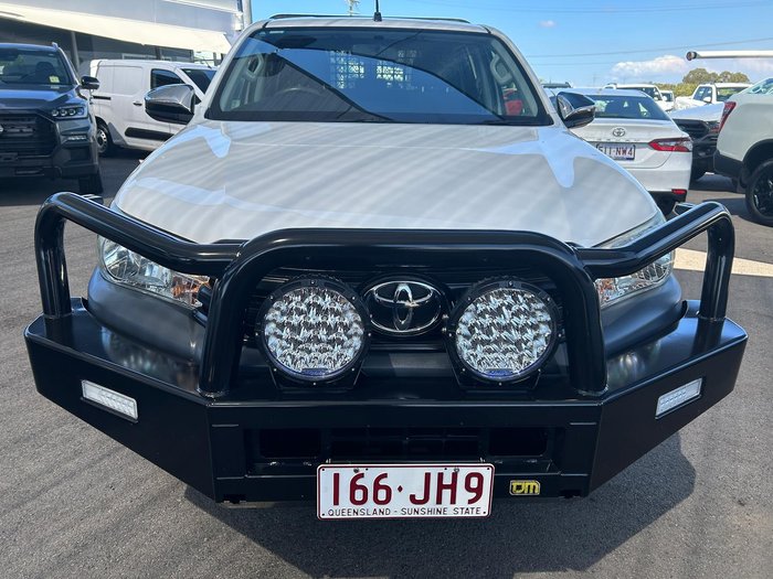 2016 Toyota Hilux Workmate GUN122R 4x2 Glacier White