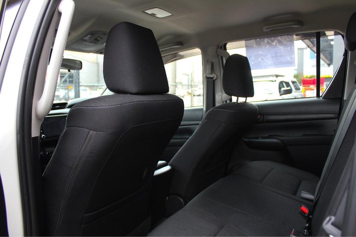 2024 Toyota Hilux SR 48V GUN126R 4X4 Dual Range Glacier White