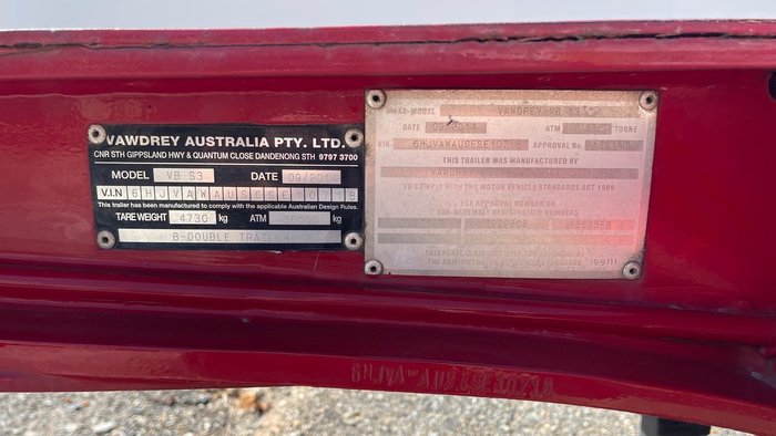 2014 Vawdrey 40' Skeletal Trailer Red