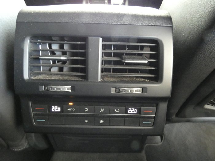 2019 Volkswagen Touareg 190TDI Launch Edition