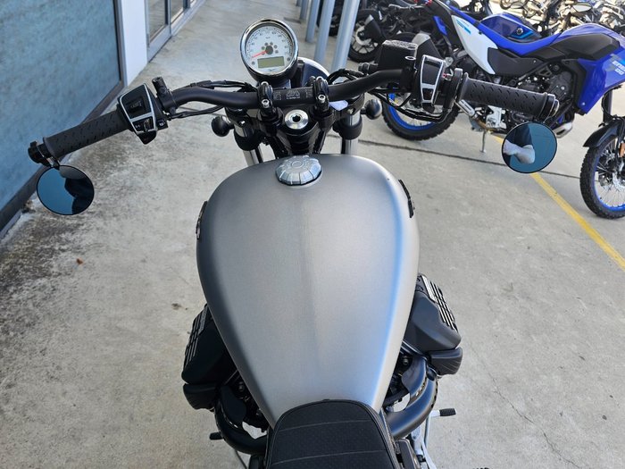 2017 MOTO GUZZI V9 BOBBER GREY