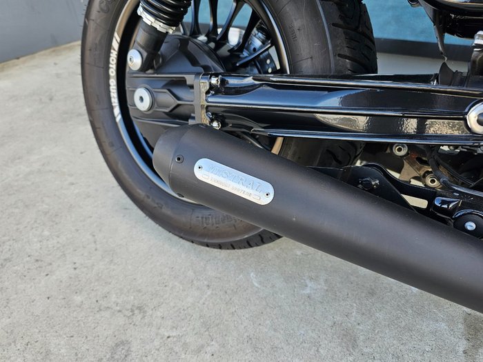 2017 MOTO GUZZI V9 BOBBER GREY