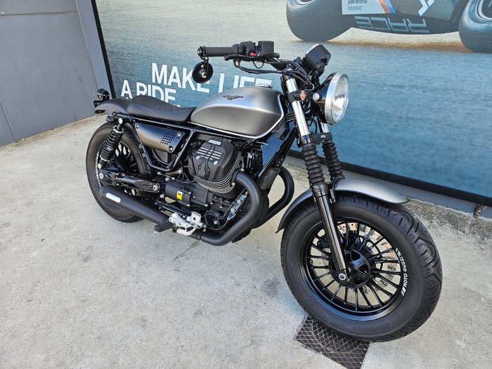 2017 MOTO GUZZI V9 BOBBER GREY