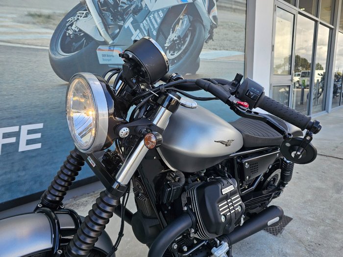 2017 MOTO GUZZI V9 BOBBER GREY