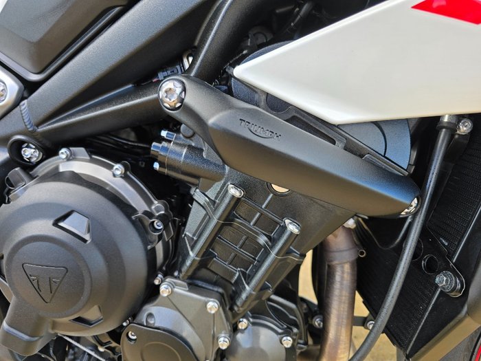 2018 Triumph STREET TRIPLE RS White