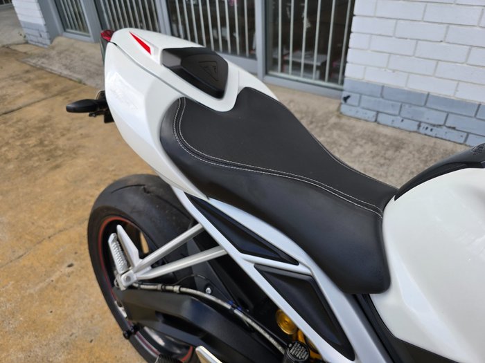 2018 Triumph STREET TRIPLE RS White