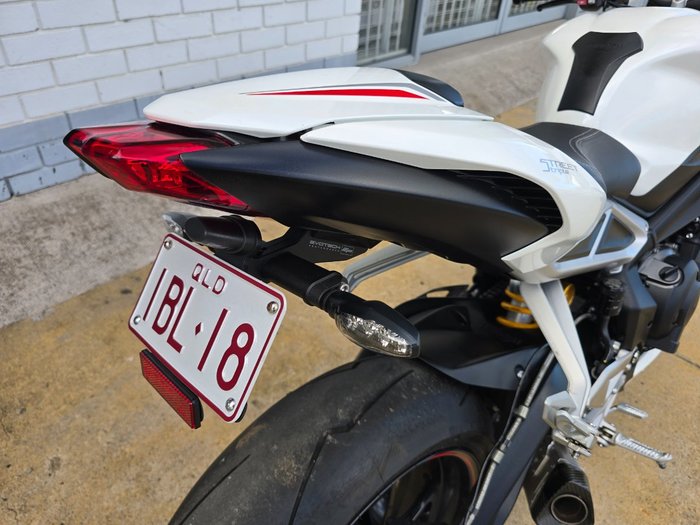 2018 Triumph STREET TRIPLE RS White