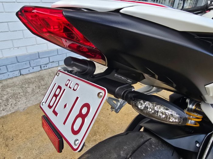 2018 Triumph STREET TRIPLE RS White