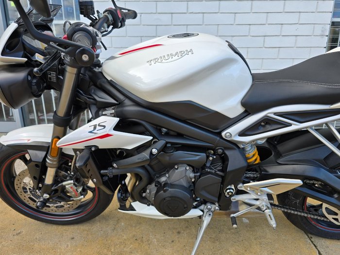 2018 Triumph STREET TRIPLE RS White