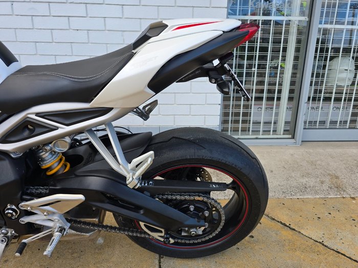 2018 Triumph STREET TRIPLE RS White