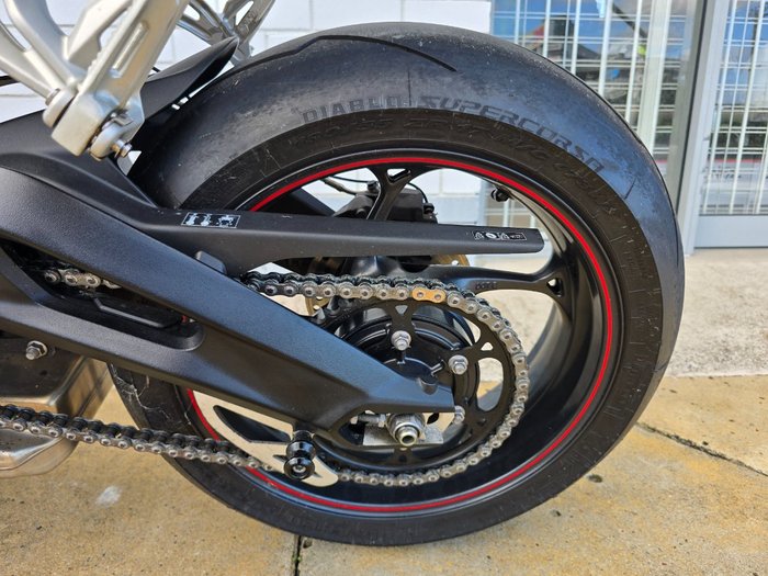 2018 Triumph STREET TRIPLE RS White