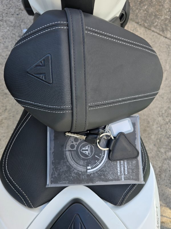 2018 Triumph STREET TRIPLE RS White