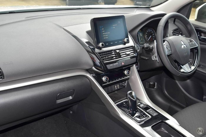 2023 Mitsubishi Eclipse Cross PHEV ES