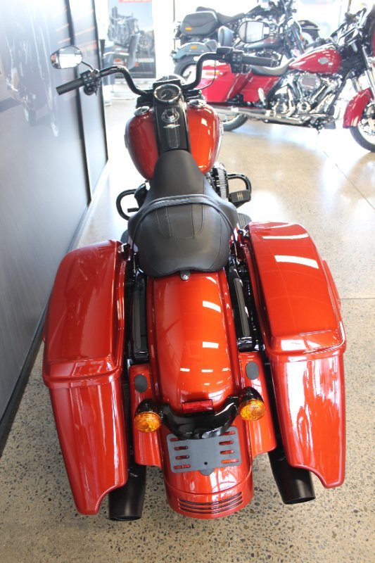 2025 Harley-davidson FLHRXS ROAD KING SPECIAL WHISKEY FIRE