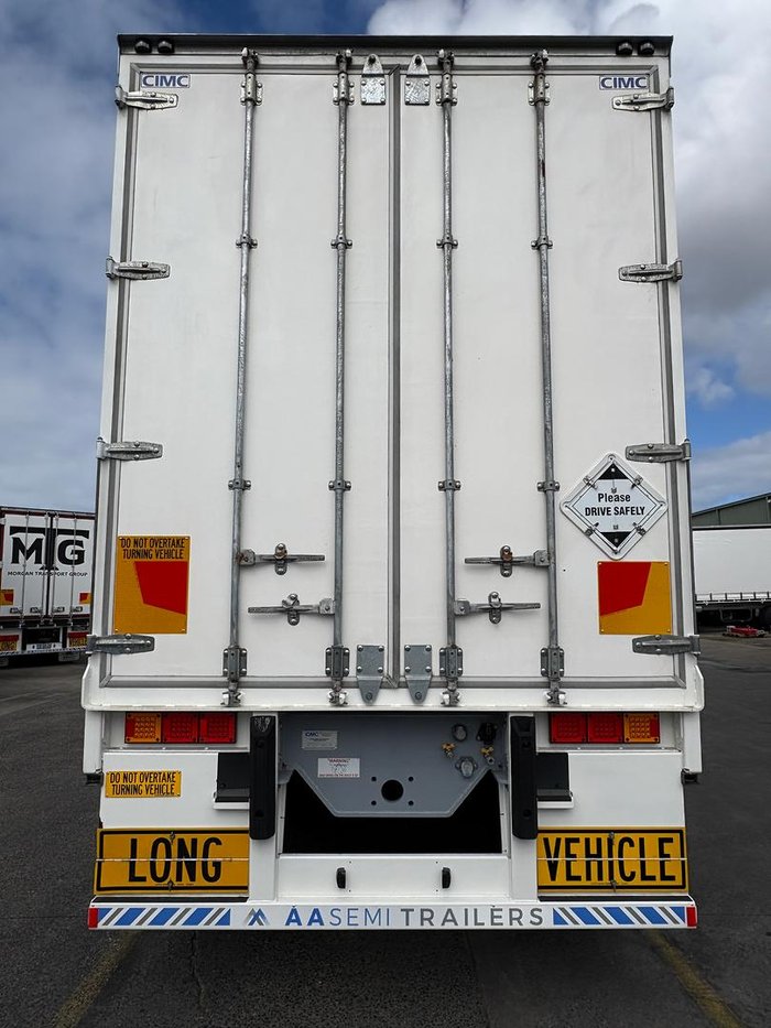 2024 MaxiTrans/CIMC St3 34 Pallet Sd B Double Curtain Siders