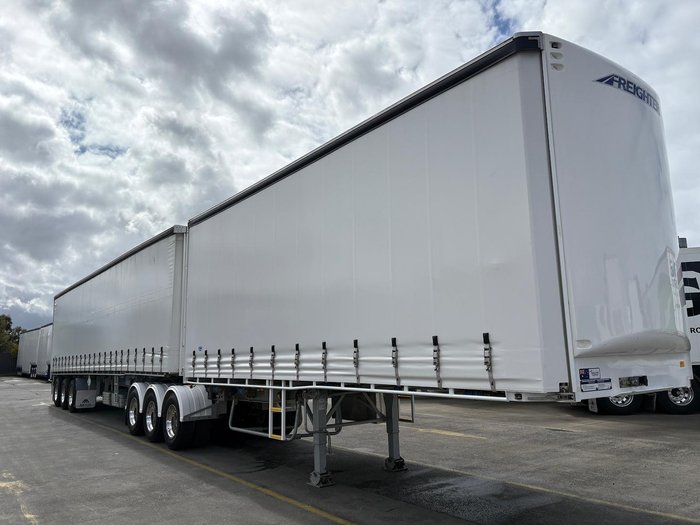 2024 MaxiTrans/CIMC St3 34 Pallet Sd B Double Curtain Siders