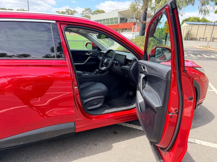 2025 MG HS Hybrid+ Essence AS33H MY25 Diamond Red