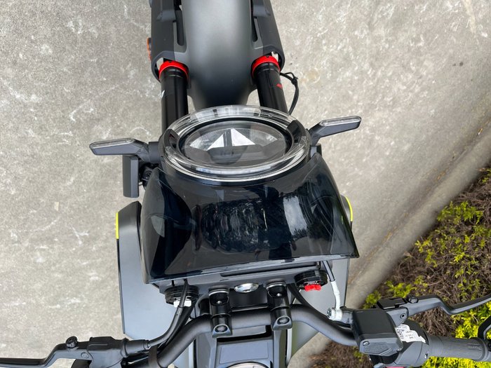 2024 Husqvarna SVARTPILEN 401 Grey