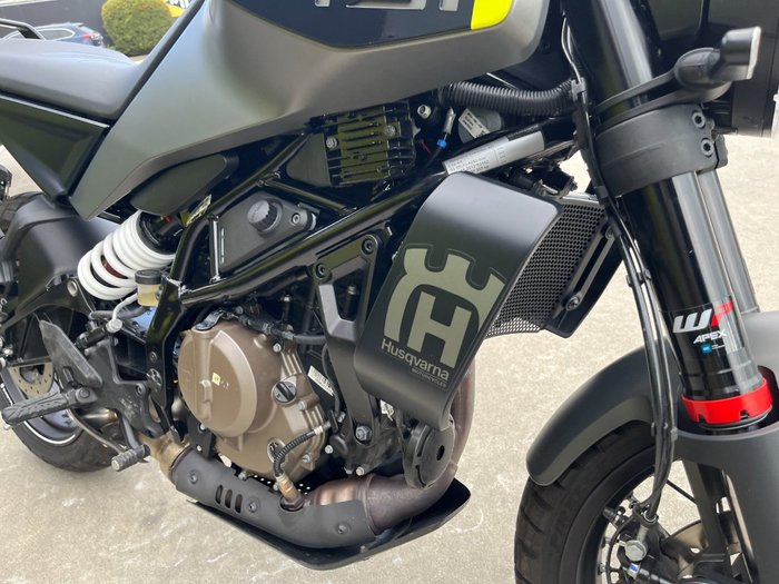 2024 Husqvarna SVARTPILEN 401 Grey