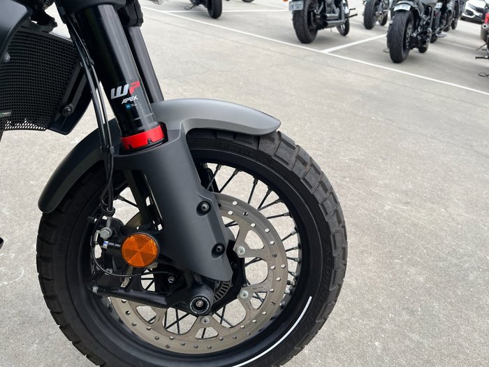 2024 Husqvarna SVARTPILEN 401 Grey
