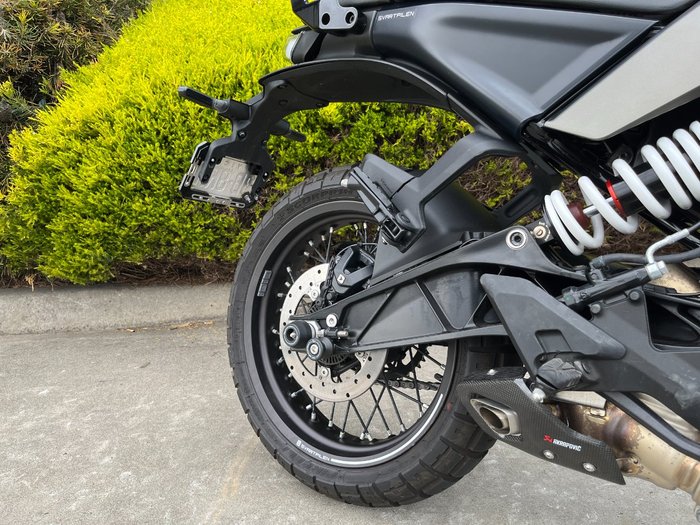 2024 Husqvarna SVARTPILEN 401 Grey