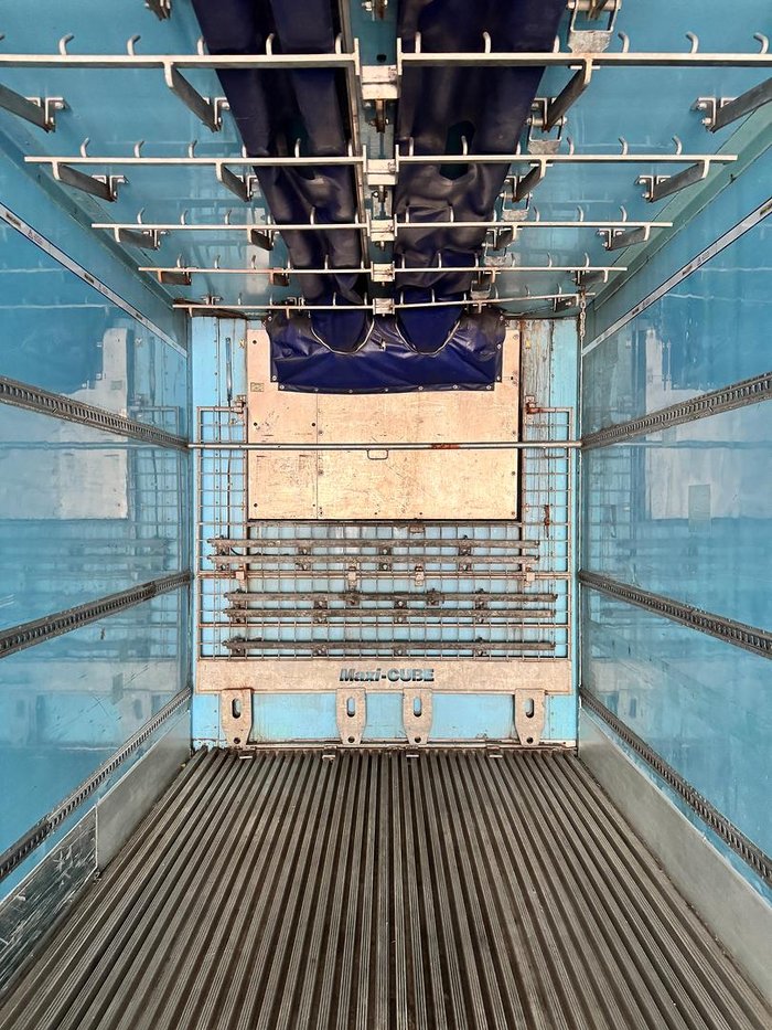 2011 Maxitrans St3 22 Pallet -28 Freezer Meat Hanger Blue