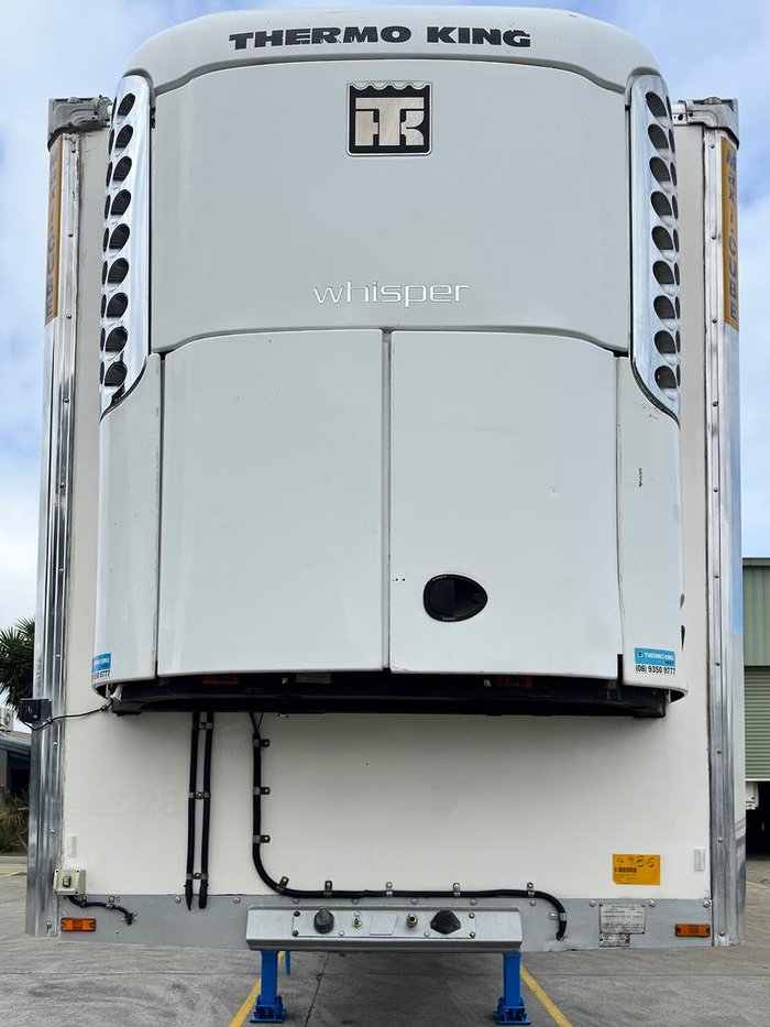 2011 Maxitrans St3 22 Pallet -28 Freezer Meat Hanger