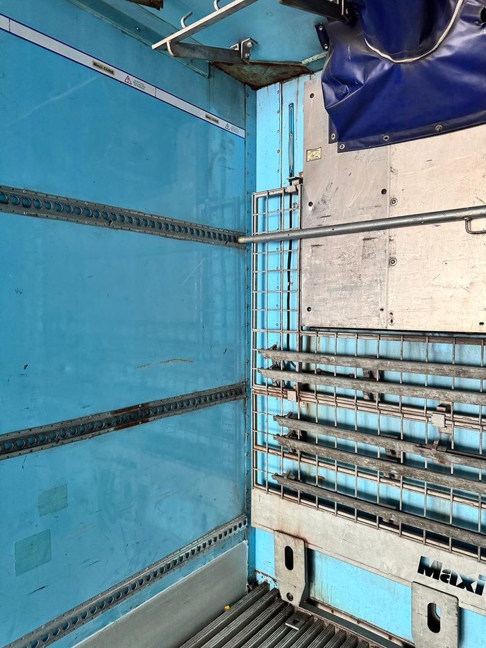 2011 Maxitrans St3 22 Pallet -28 Freezer Meat Hanger Blue