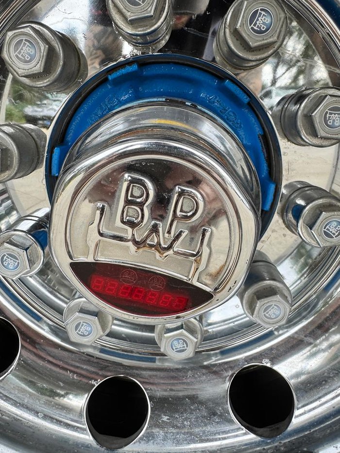 2011 Maxitrans St3 22 Pallet -28 Freezer Meat Hanger