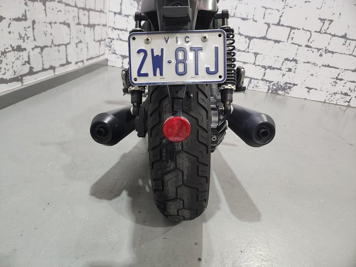 2021 Moto Guzzi V9 Bobber V9 Green