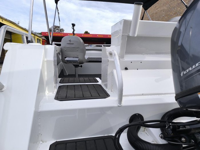 2023 Formosa SRT 525 Side Console
