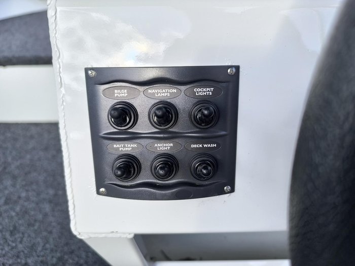 2023 Formosa SRT 525 Side Console