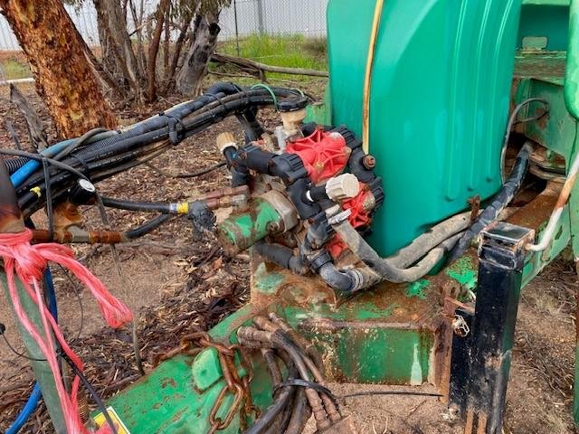 2009 Goldacres Prairie 6500L Boom Spray