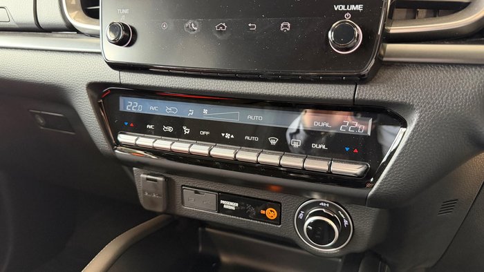 2025 Mazda BT-50 GT