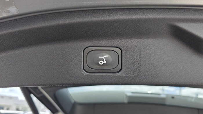 2025 Ford Everest Sport