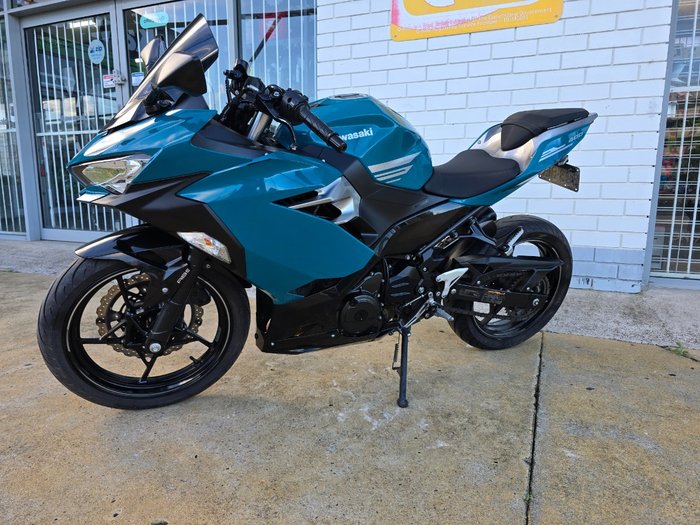 2020 Kawasaki NINJA 400 Green