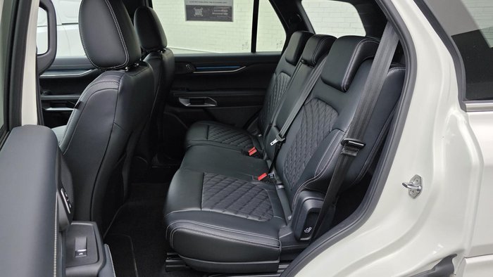 2024 Ford Everest Platinum