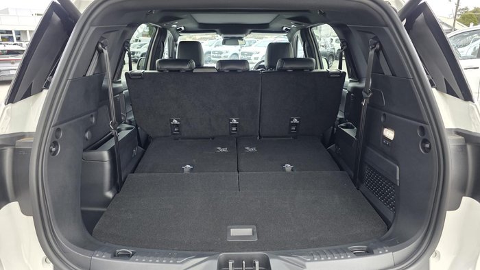 2024 Ford Everest Platinum