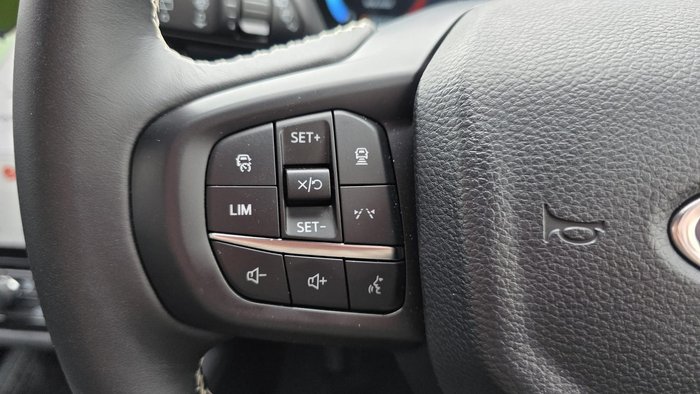 2024 Ford Everest Platinum