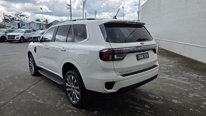 2024 Ford Everest Platinum