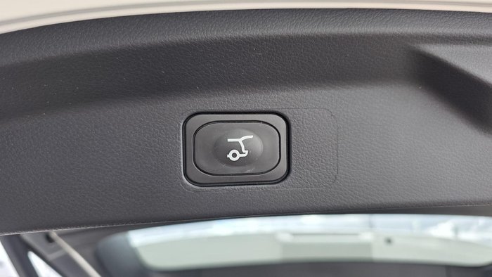 2024 Ford Everest Platinum