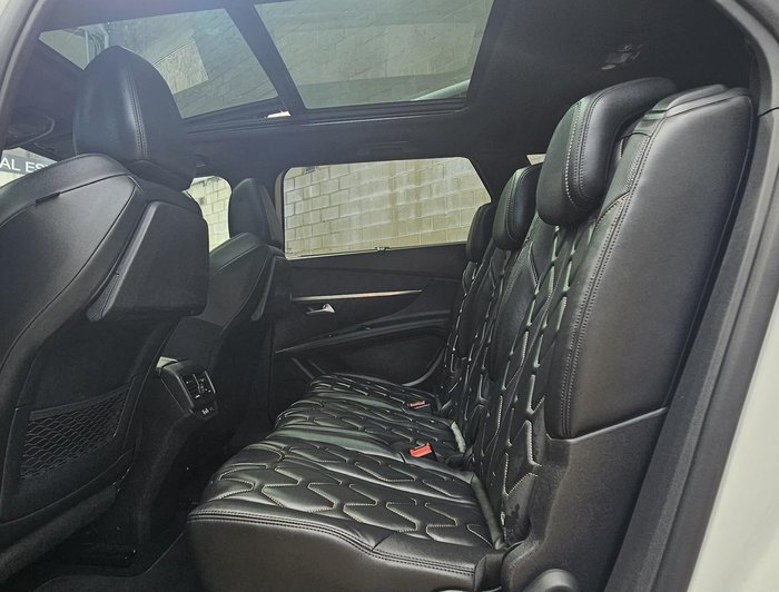 2020 Peugeot 5008 GT Line P87 MY20 Pearl White